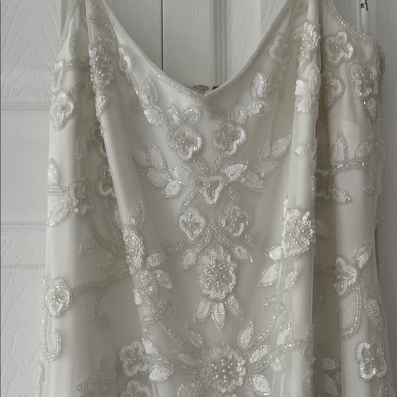 David's Bridal Elegant White Wedding Dress - Picture 2 of 7